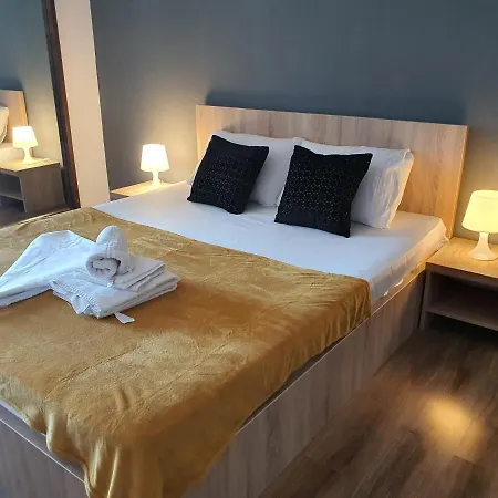 Διαμέρισμα Apartment Villa *