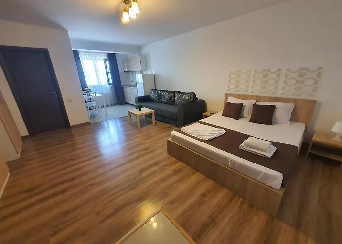 Апартаменти Apartment Villa Бухарест